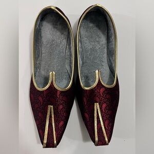 Elegant Indian loafers juti maroon Red and Gold Shoes